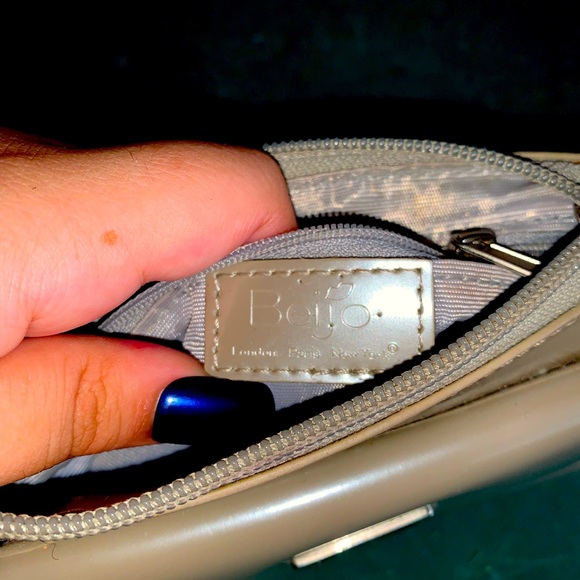 Beijo white mini pouch/wallet - Picture 8 of 10